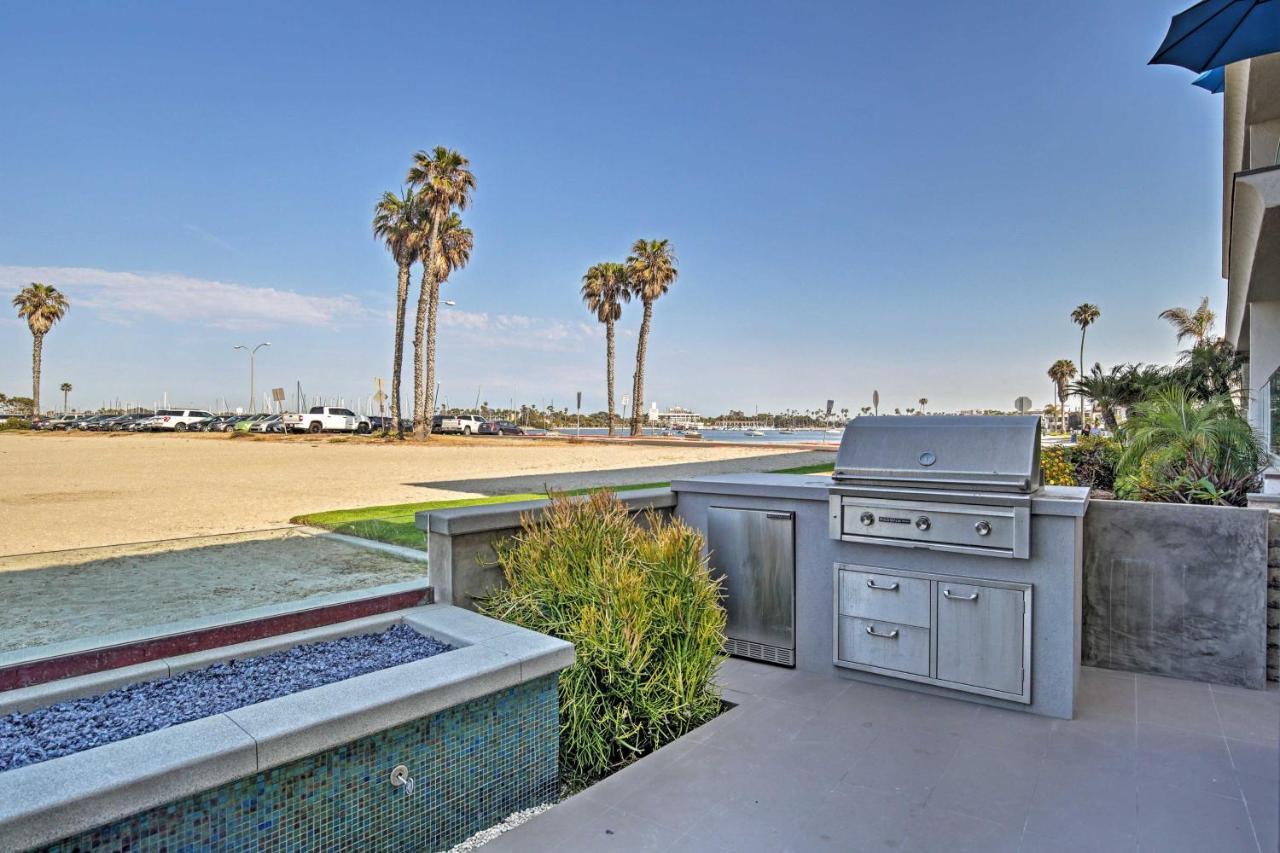 Bayfront San Diego Getaway On Boardwalk With Hot Tub Bagian luar foto